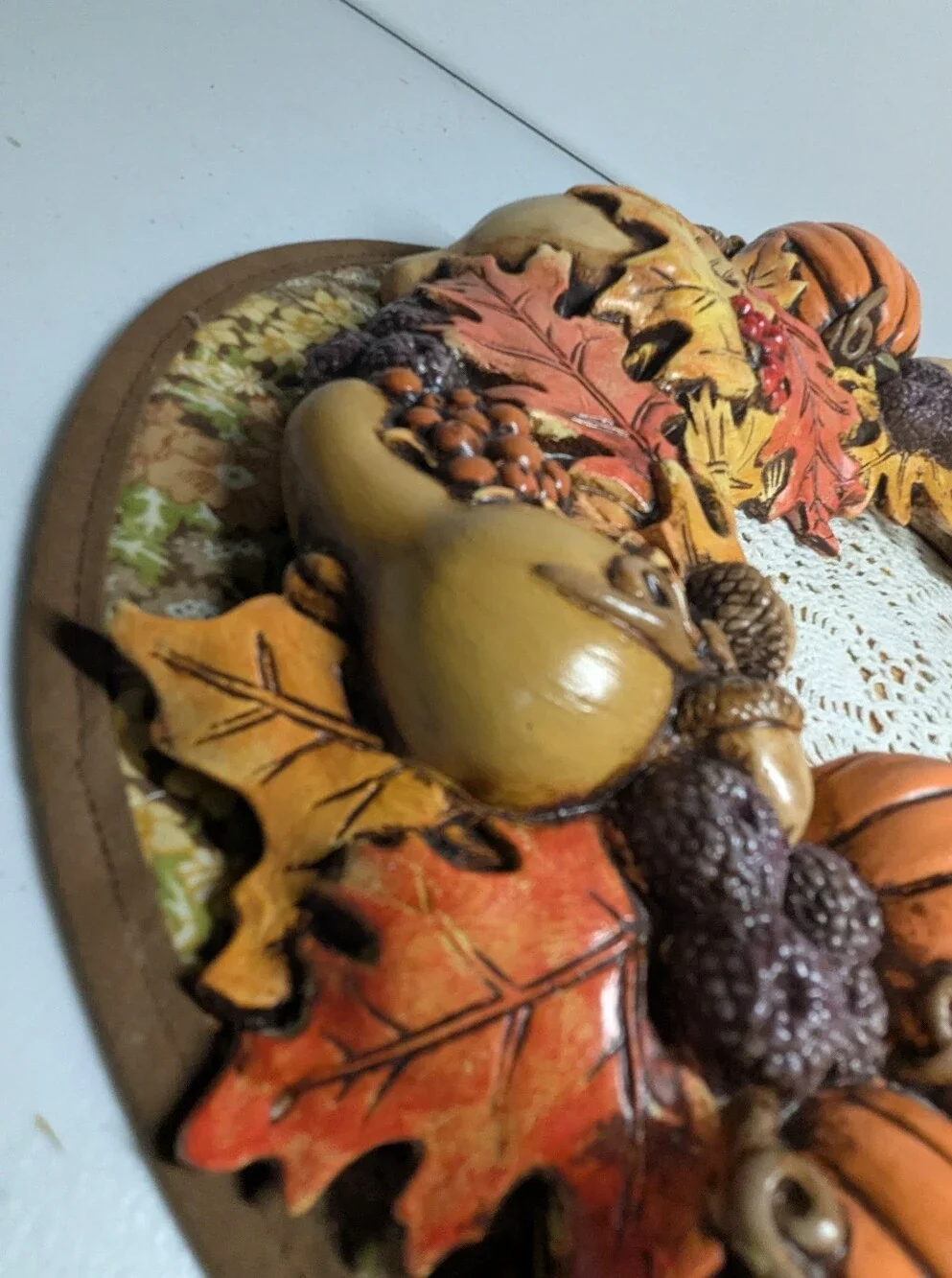 Vintage Ceramic Wreath Fall Decoration Autumn Colors Leaves Pumpkins Corn